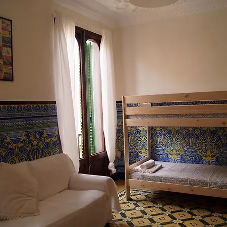 Pura Vida - Juvenil Hostel Palma de Mallorca